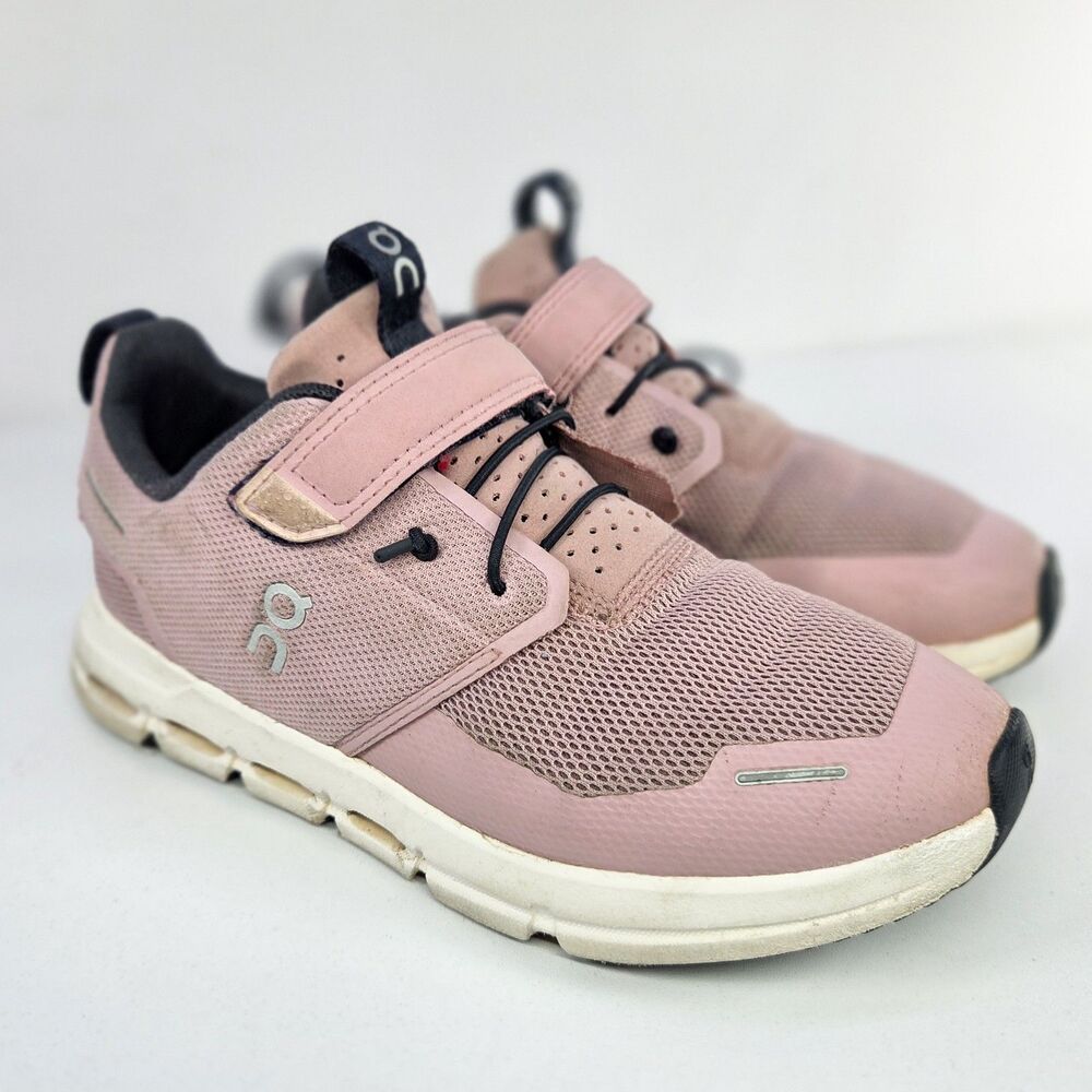 On Kids Cloud Play Pink Strap Sneakers Size 2.5K